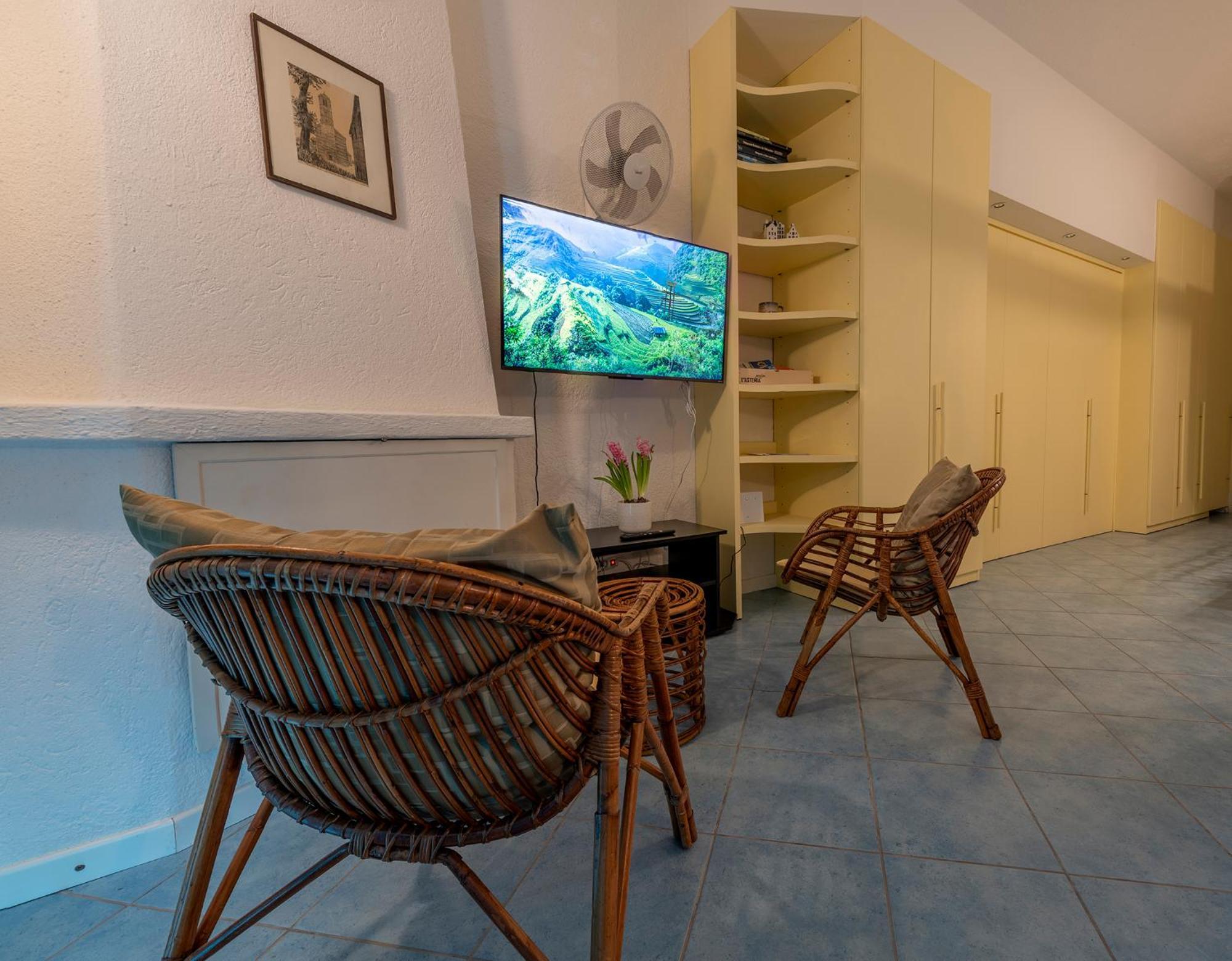 Emma'S House Apartment เลียร์นา ภายนอก รูปภาพ